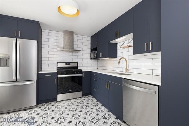 Building Photo - Charming One-Bedroom Gem Steps from Main Street Bozeman