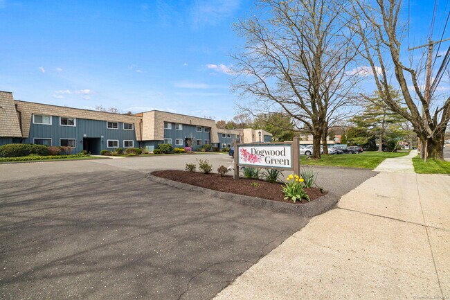Building Photo - 1153 Stratfield Rd