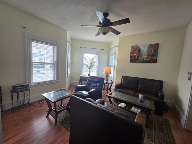 Building Photo - 126 Green St