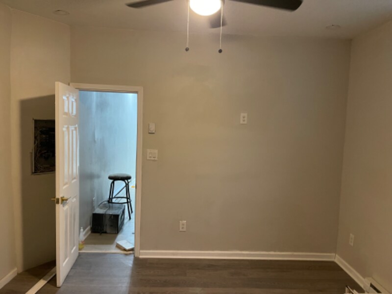 Building Photo - 916 Ridge Ave