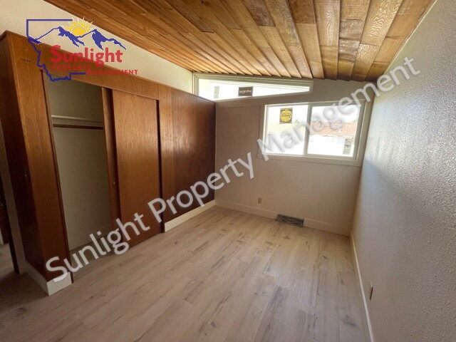 Building Photo - 1037 Wyoming Ave