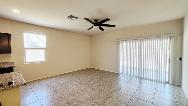 Building Photo - 3 bed in Casa Grande!