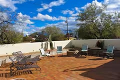 Building Photo - 1616 E 7th St