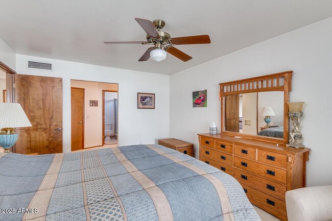 Building Photo - 3739 S Siesta Ln