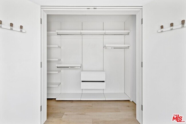 Building Photo - 1012 2nd St