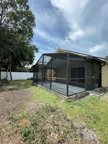 Building Photo - 15150 Shaw Rd