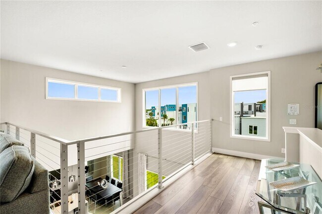 Building Photo - 7770 Sandy Ridge Dr