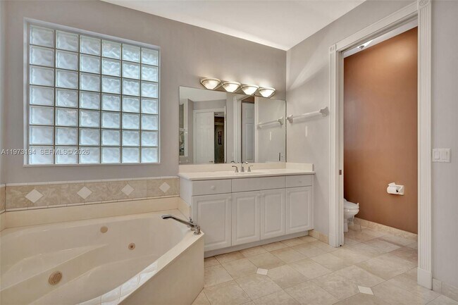 Building Photo - 546 NW 118th Terrace