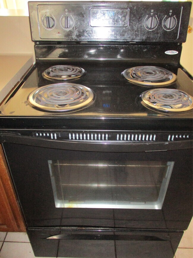 Building Photo - 10834 Sugar Hill Dr