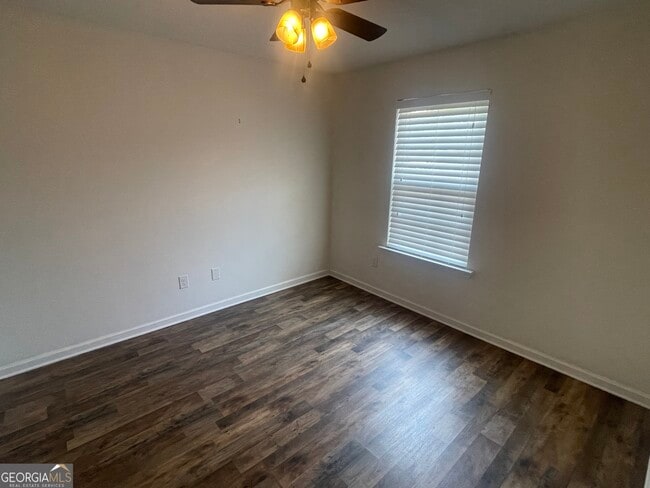 Building Photo - 238 Sunview Dr