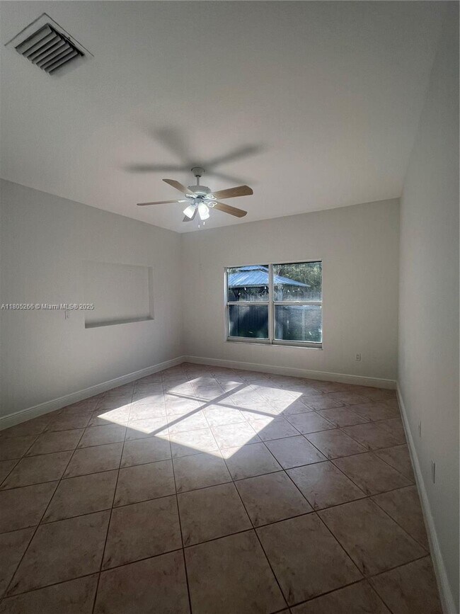 Building Photo - 2682 SW 139th Pl