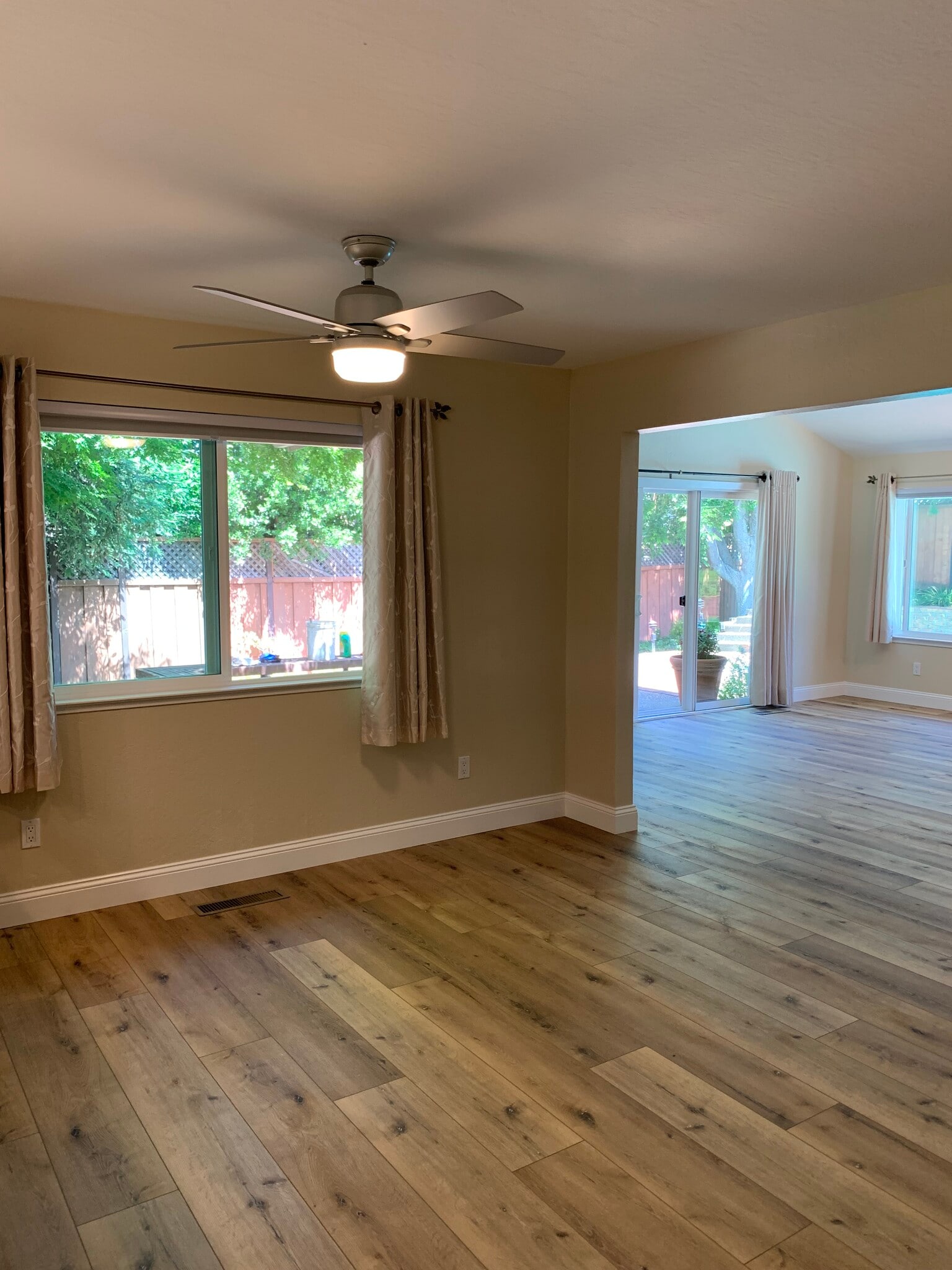 Building Photo - 1819 Yolanda Cir