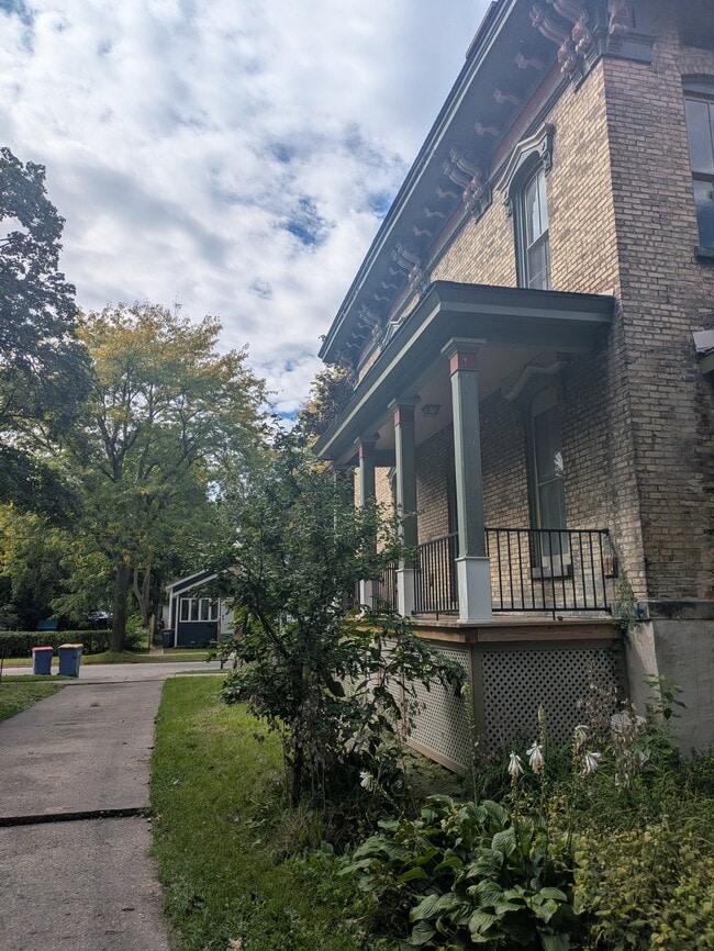 Building Photo - Wittman Estate