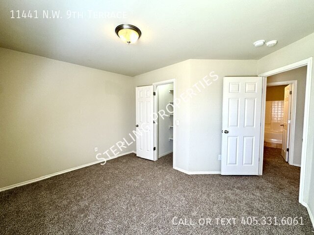 Building Photo - 11441 NW 9th Terrace