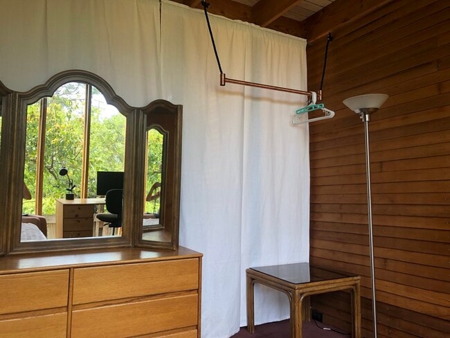 Building Photo - 869 Ocean Ave