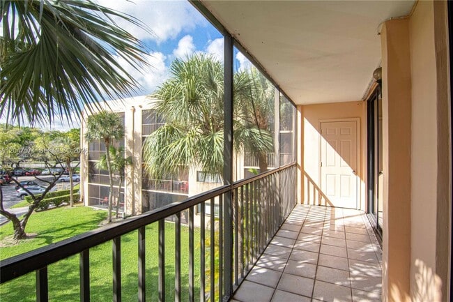 Building Photo - 8600 SW 133rd Avenue Rd