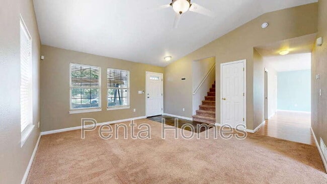 Building Photo - 826 Glenwall Dr