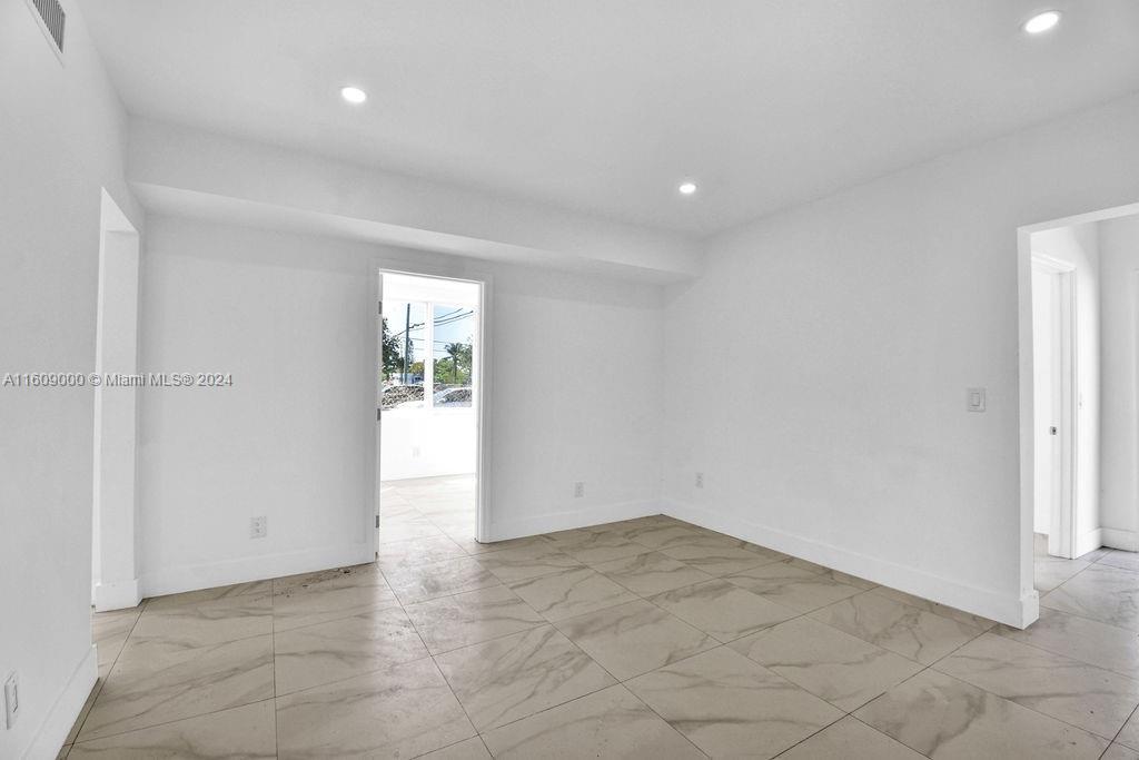 Building Photo - 3025 NW 8th Ave