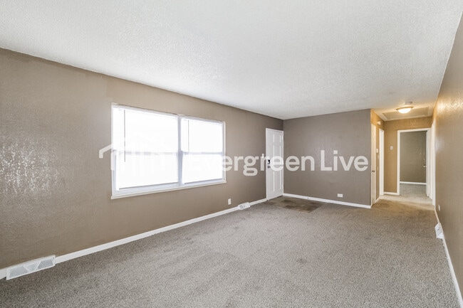 Building Photo - 3106 E 94th St