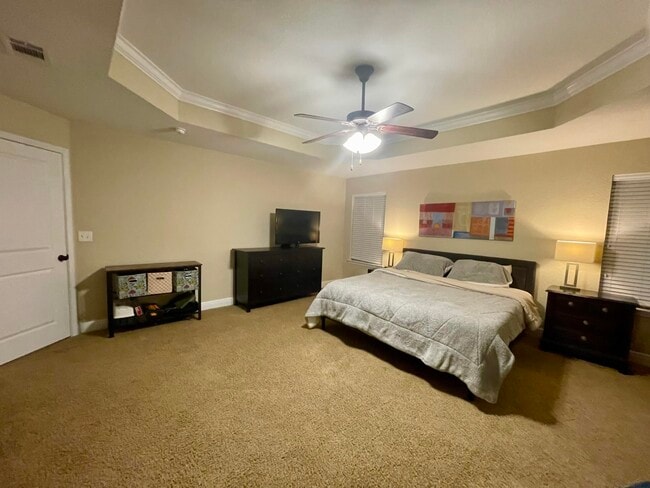 Building Photo - 6081 Dragonfly Way