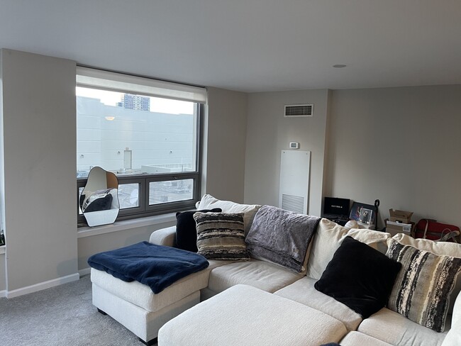 Building Photo - 440 N Wabash Ave