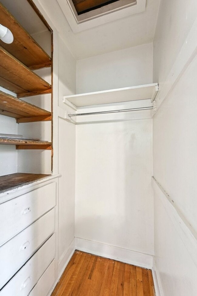 Building Photo - Charming 3BR House in Denver