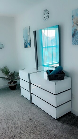 Building Photo - 16148 Lavina Ln