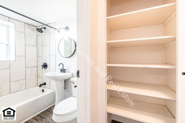 Building Photo - 1823 Griswold Dr