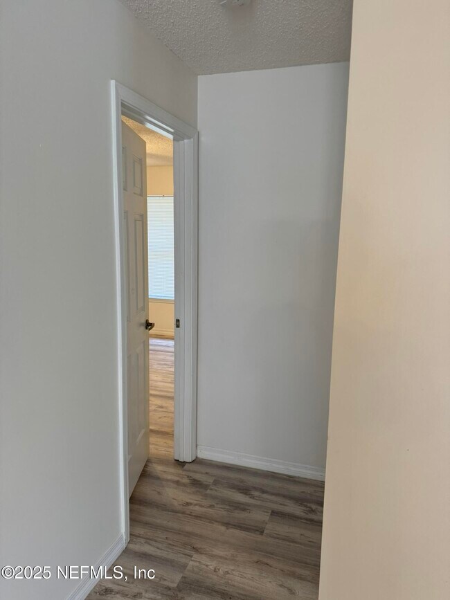 Building Photo - 96676 Commodore Point Dr