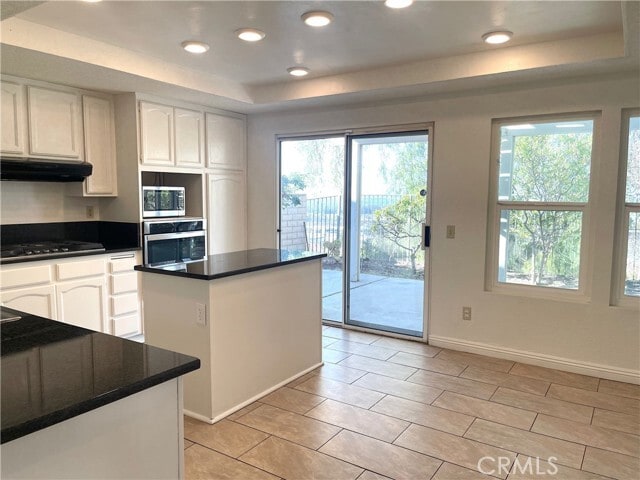 Building Photo - 2985 Amber Dr