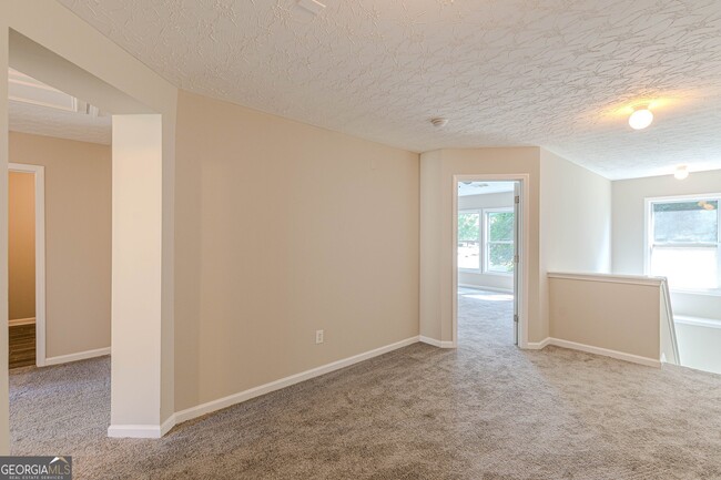 Building Photo - 6050 Allpoint Way