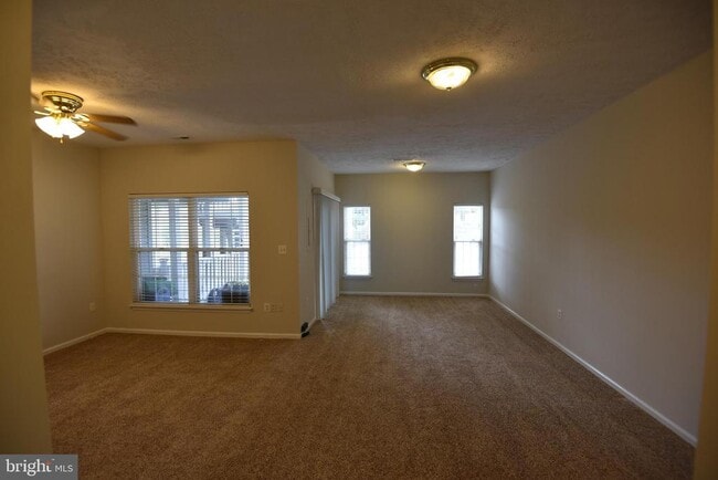 Building Photo - 44057 Rising Sun Terrace