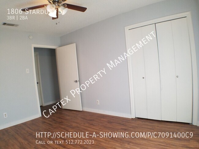 Building Photo - 1806 Stardust St