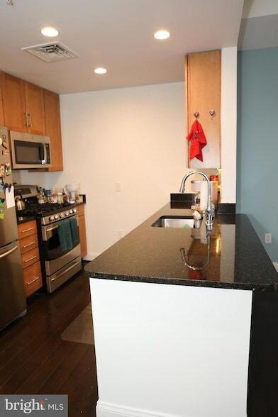 Building Photo - 1111 Oronoco St