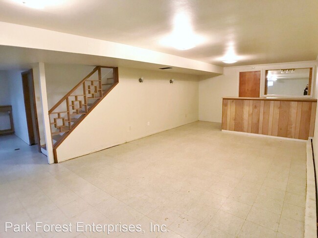 Building Photo - 3 br, 1 bath House - 1904 N. Oak Lane