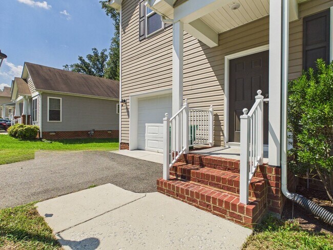 Building Photo - 208 O'brien Rd
