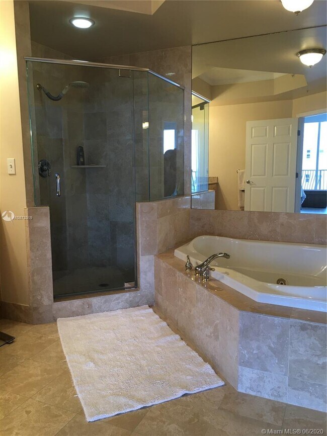 Building Photo - 100 S Birch Rd