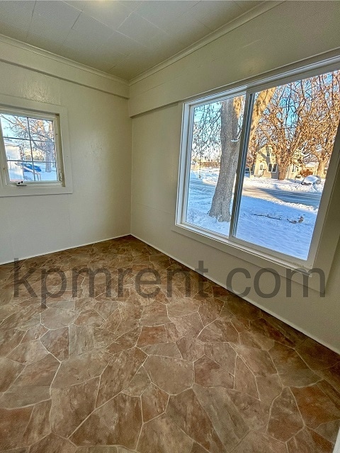 Building Photo - 705 10th St NE