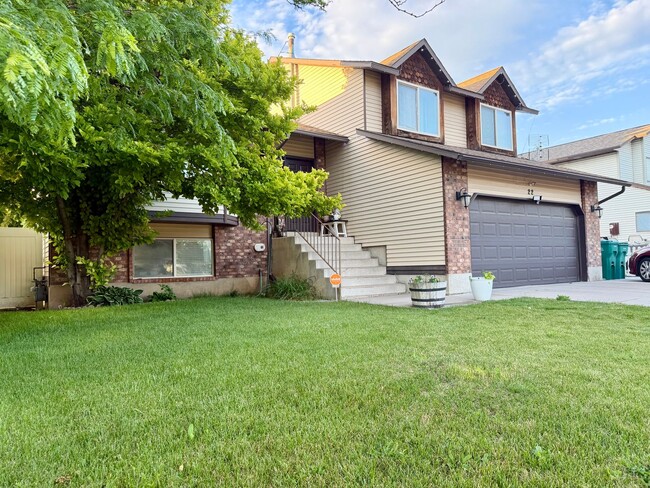 Building Photo - Spacious 4-Bedroom Home in Layton, UT!