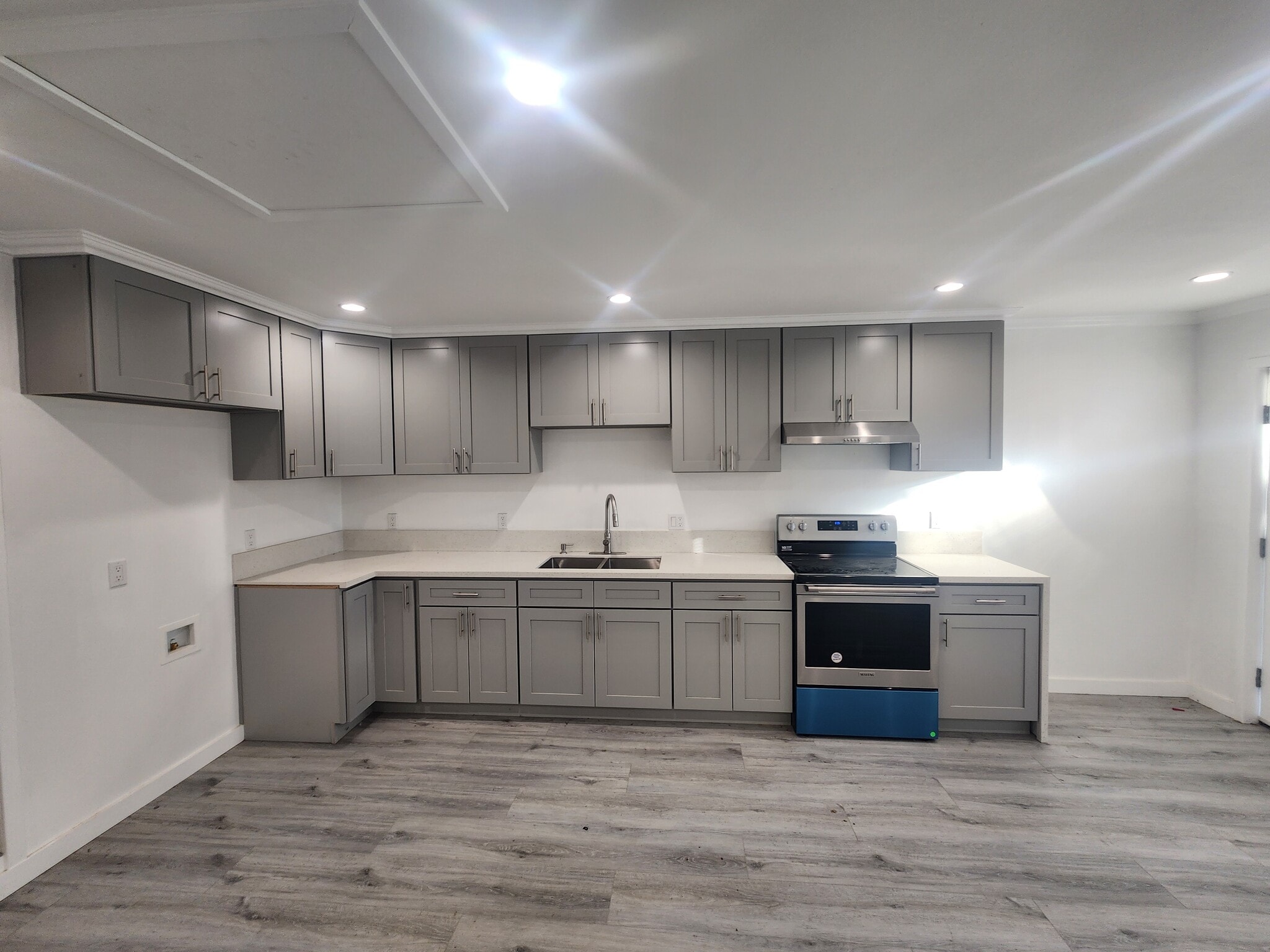 Building Photo - 5107 Mammoth Ave