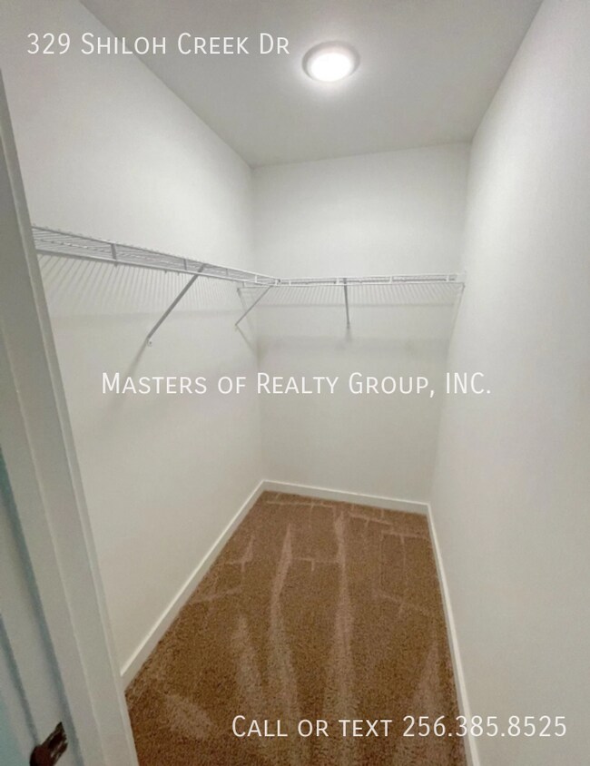 Building Photo - 329 Shiloh Creek Dr
