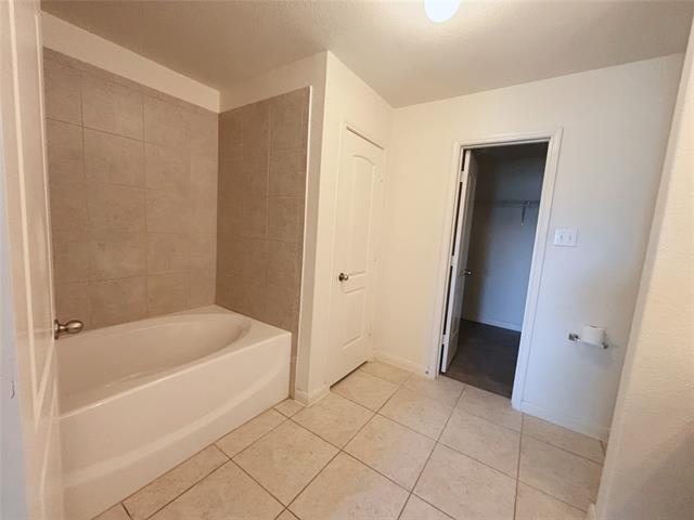 Building Photo - 324 Lavaca Dr