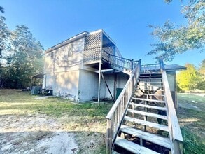 Building Photo - Coming Soon! HWY 421 Studio  15 mintues out of Wilmington, peaceful country life