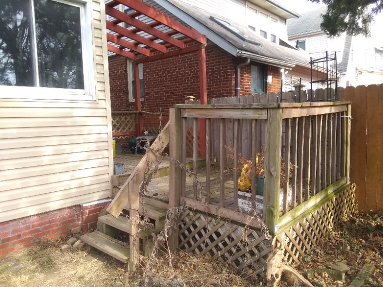 Building Photo - 167 E Longview Ave