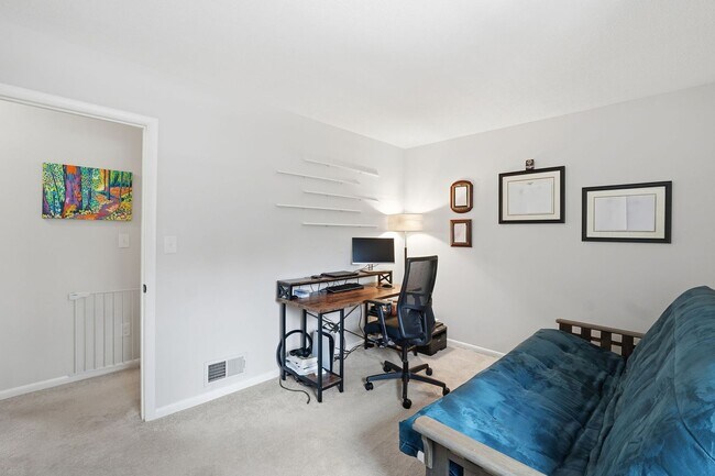 Building Photo - Updated 4BR Home with Finished Basement Minutes to Glenmont Metro!