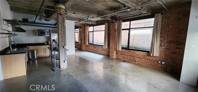 Building Photo - 835 Locust Ave