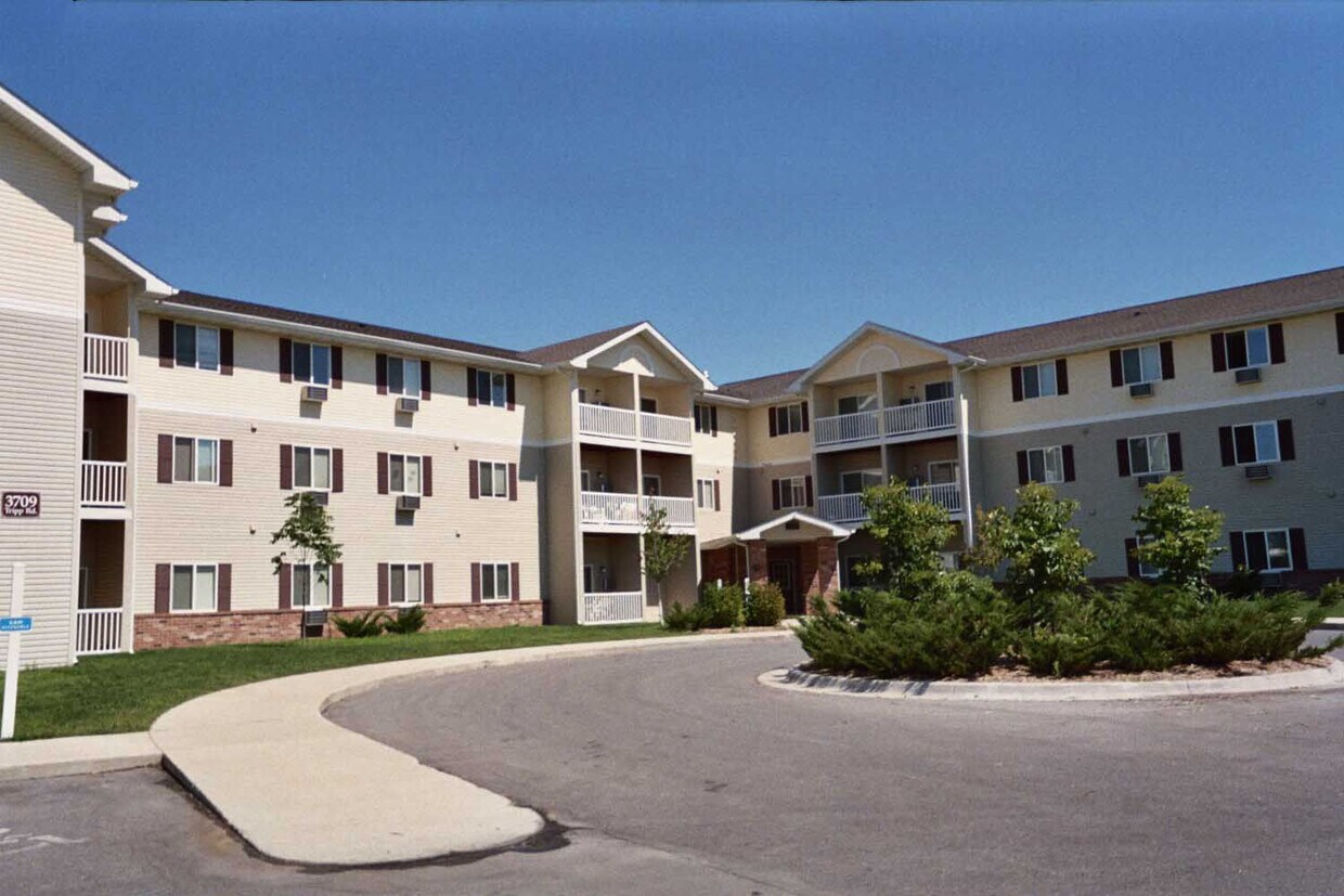 Windsor Pointe Ames