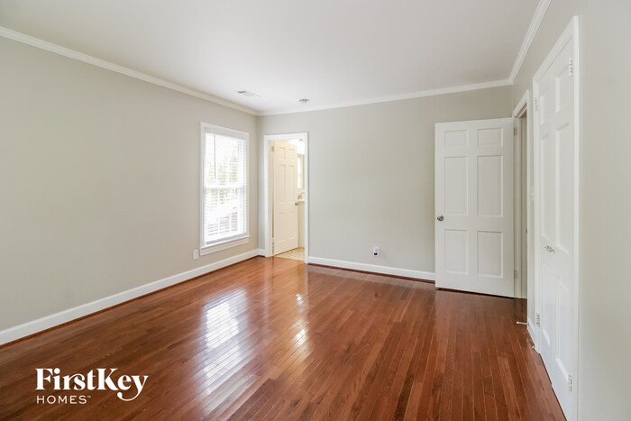 Building Photo - 401 Idlewild Dr