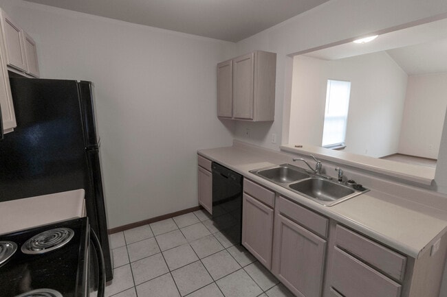 Building Photo - 1627 Bold Ruler Ct