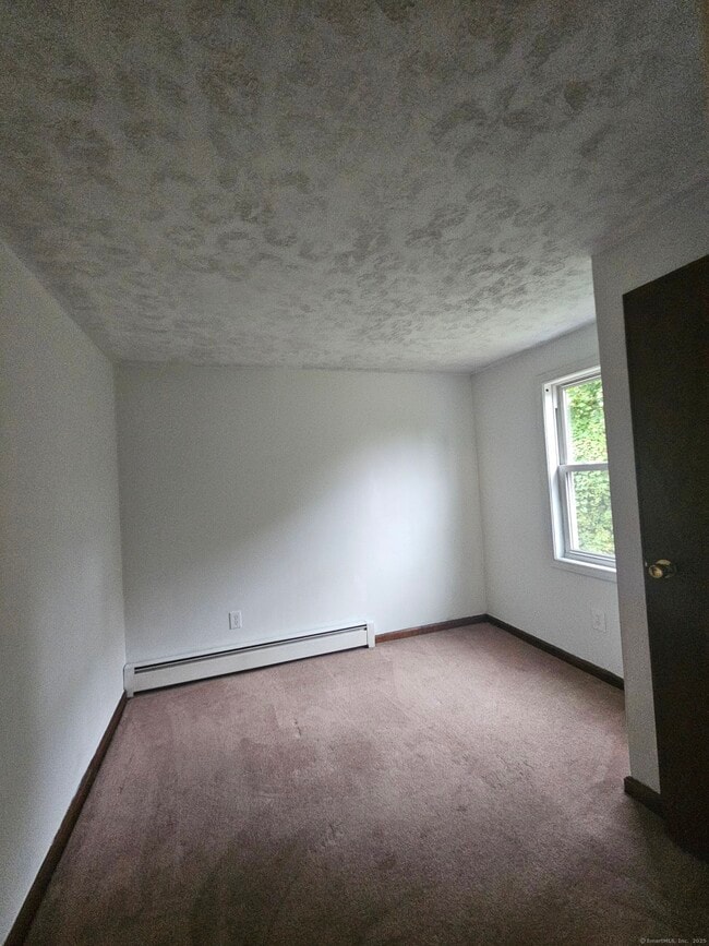 Building Photo - 356 Adams St